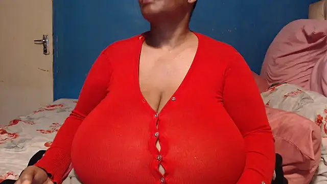 Snapshot of CUTEFIRMMELONSS chatting on 10-04-25, 08:29 CUTEFIRMMELONSS online show from 10-04-25, 08:29