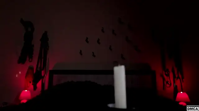 Amanita  Pantherina online show from 11-17-25, 12:33