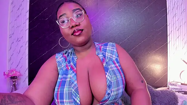 Darnellqueen online show from 09-17-25, 03:52