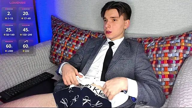 maxboy4 online show from 01-03-25, 03:44