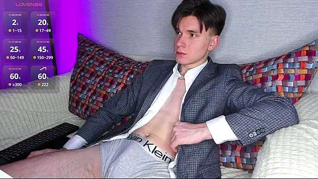 maxboy4 online show from 02-03-25, 08:24