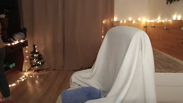 Snapshot of Exponent_5 chatting on 12-27-24, 11:31 Exponent 5 online show from 12-27-24, 11:31