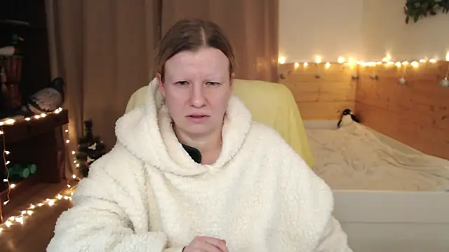 Snapshot of Exponent_5 chatting on 02-16-25, 01:25 Exponent 5 online show from 02-16-25, 01:25