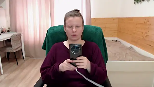 Snapshot of Exponent_5 chatting on 04-07-26, 01:00 Exponent 5 online show from 04-07-26, 01:00