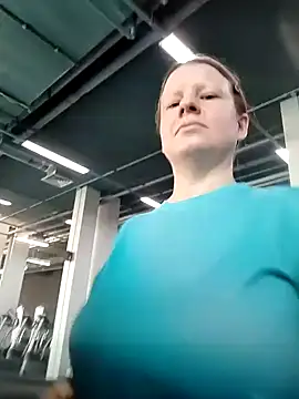 Snapshot of Exponent_5 chatting on 04-11-26, 01:26 Exponent 5 online show from 04-11-26, 01:26