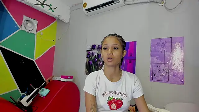 MarianaManzur online show from 03-08-25, 01:36