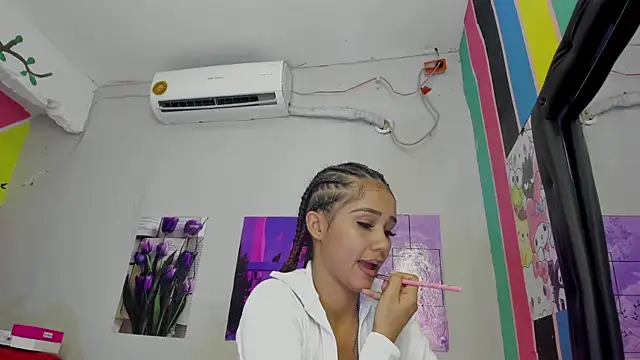 MarianaManzur online show from 03-08-25, 08:25