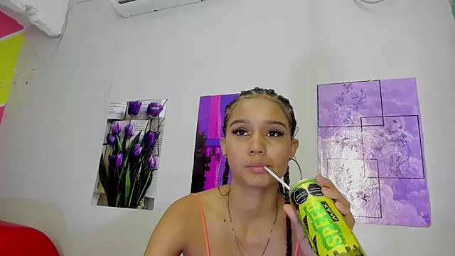 MarianaManzur online show from 03-16-25, 02:11