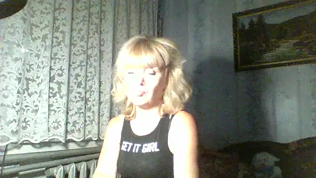 Annie Heart online show from 09-16-25, 07:26