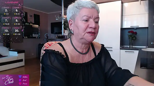 roxana brooks online show from 10-07-25, 02:36