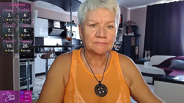 Snapshot of roxana_brooks chatting on 06-19-26, 02:54 roxana brooks online show from 06-19-26, 02:54