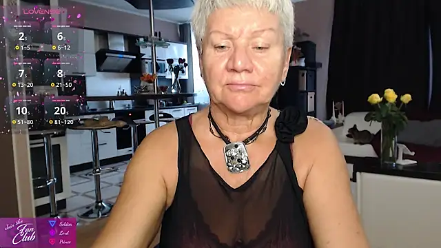 Snapshot of roxana_brooks chatting on 06-28-26, 04:57 roxana brooks online show from 06-28-26, 04:57