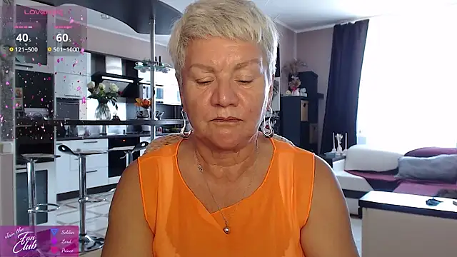 Snapshot of roxana_brooks chatting on 07-25-26, 02:25 roxana brooks online show from 07-25-26, 02:25