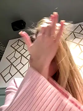 ValenciaShock online show from 11-20-25, 06:35