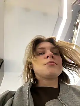 ValenciaShock online show from 04-15-26, 07:04