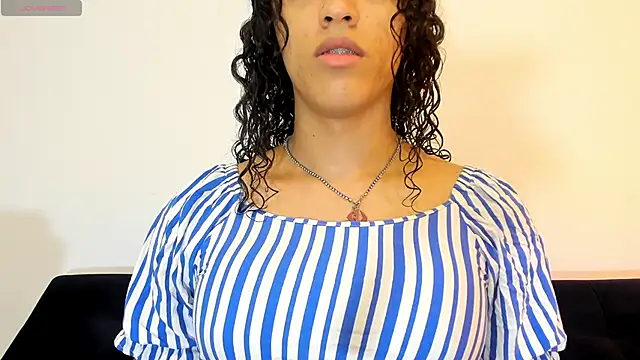 Snapshot of LunaGudi chatting on 03-14-25, 11:12 LunaGudi online show from 03-14-25, 11:12