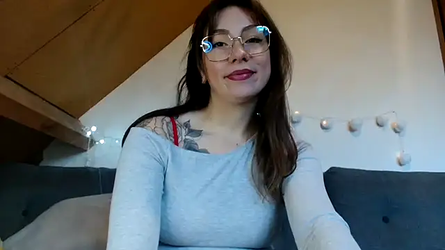 Snapshot of TalullaX chatting on 12-18-24, 08:53 TalullaX online show from 12-18-24, 08:53