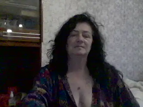 GypsiQueen2 online show from 03-15-25, 03:06