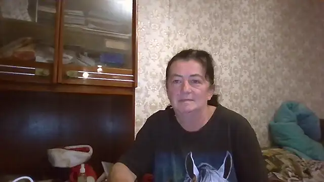 GypsiQueen2 online show from 10-01-25, 07:09