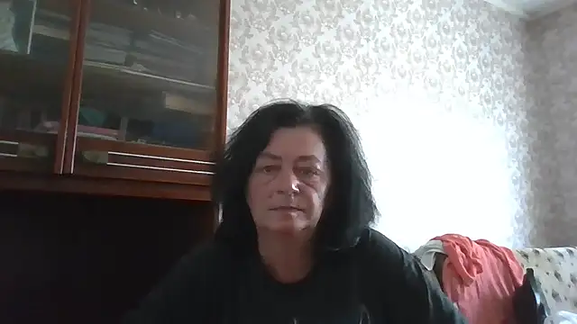 Snapshot of GypsiQueen2 chatting on 07-03-26, 06:09 GypsiQueen2 online show from 07-03-26, 06:09