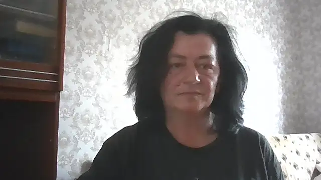 Snapshot of GypsiQueen2 chatting on 07-05-26, 08:32 GypsiQueen2 online show from 07-05-26, 08:32