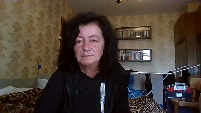 Snapshot of GypsiQueen2 chatting on 07-11-26, 07:55 GypsiQueen2 online show from 07-11-26, 07:55