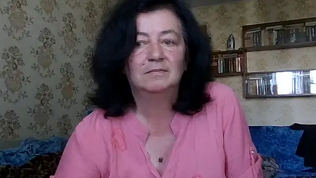 Snapshot of GypsiQueen2 chatting on 07-29-26, 09:07 GypsiQueen2 online show from 07-29-26, 09:07