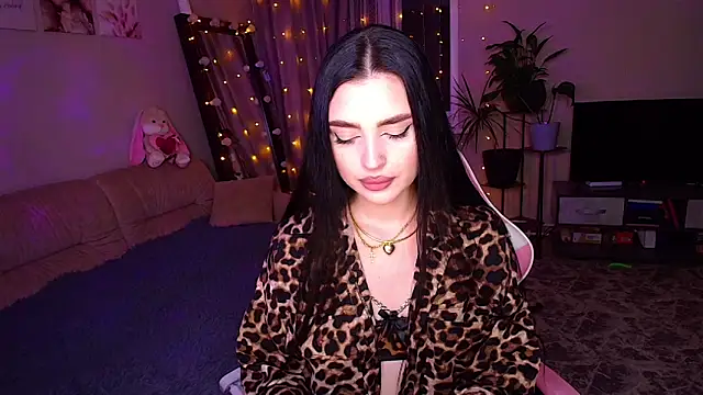   Malika   online show from 11-30-25, 02:21