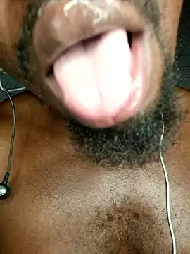 Texanguy01 online show from 10-15-25, 02:11