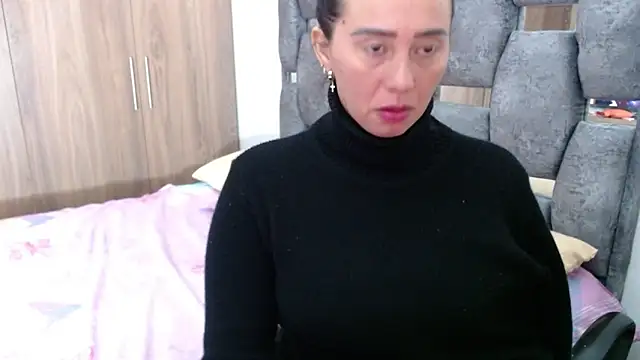 sara hott 1 online show from 01-31-25, 07:18