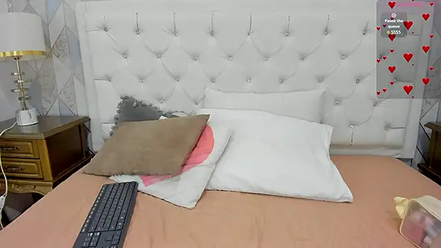 Pia Johnson  online show from 02-02-26, 11:31