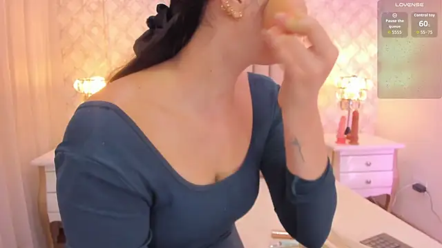 Pia Johnson  online show from 03-20-26, 11:26