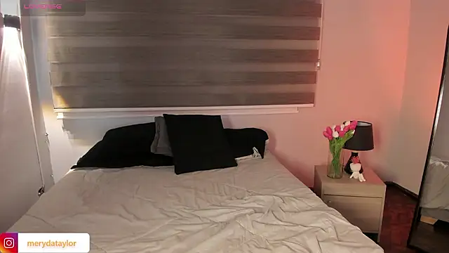 MERIDA TAYLOR online show from 03-11-26, 01:17