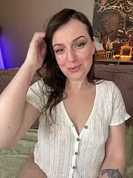 Snapshot of hades4ness chatting on 04-10-26, 01:49 hades4ness online show from 04-10-26, 01:49