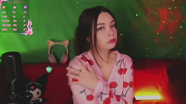 Snapshot of How2Meow chatting on 09-21-25, 05:03 How2Meow online show from 09-21-25, 05:03