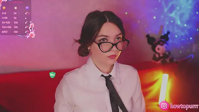 Snapshot of How2Meow chatting on 10-10-25, 05:01 How2Meow online show from 10-10-25, 05:01