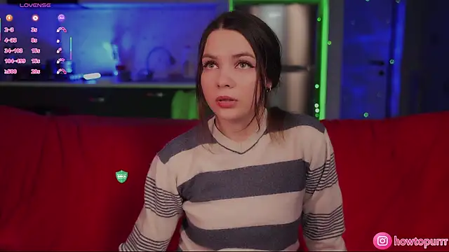 Snapshot of How2Meow chatting on 11-29-25, 05:38 How2Meow online show from 11-29-25, 05:38