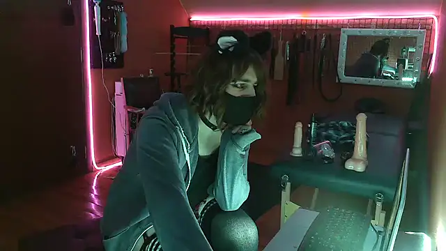 Ginny-the-bdsm-nympho online show from 01-09-25, 06:04