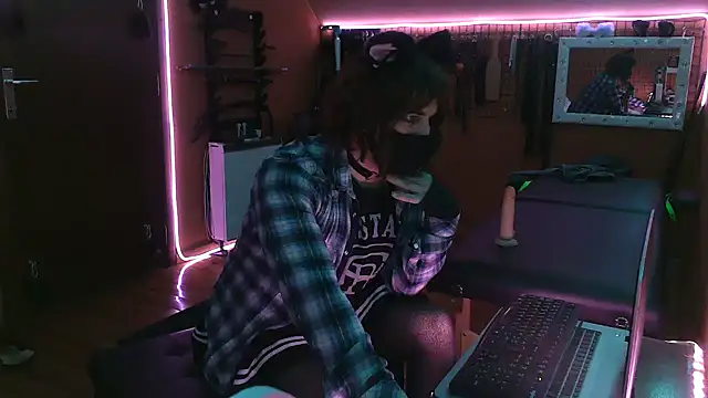 Ginny-the-bdsm-nympho online show from 02-12-26, 05:52