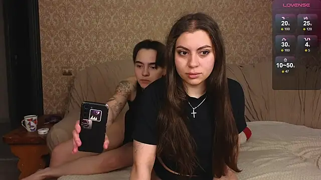 twobabesweet online show from 05-11-26, 04:40