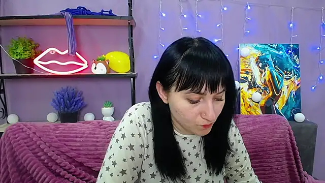 NinaFlawlees online show from 01-30-25, 11:02