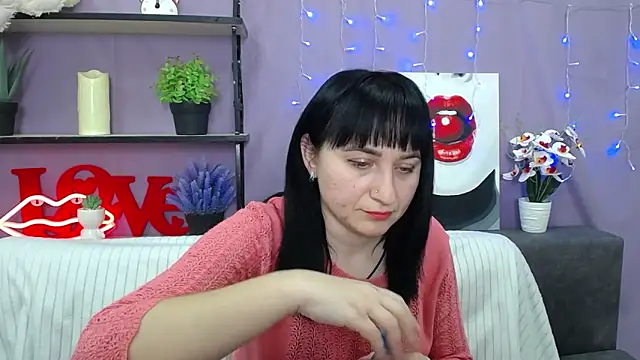 NinaFlawlees online show from 03-19-25, 10:53