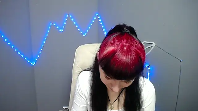 NinaFlawlees online show from 03-23-26, 07:34