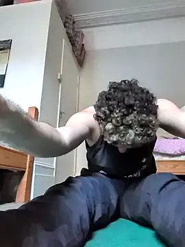 Snapshot of TheLoneWolf4 chatting on 11-18-25, 02:43 TheLoneWolf4 online show from 11-18-25, 02:43