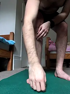 Snapshot of TheLoneWolf4 chatting on 12-17-25, 01:28 TheLoneWolf4 online show from 12-17-25, 01:28