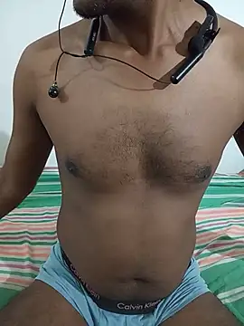 robinsan1010 online show from 06-08-26, 03:45