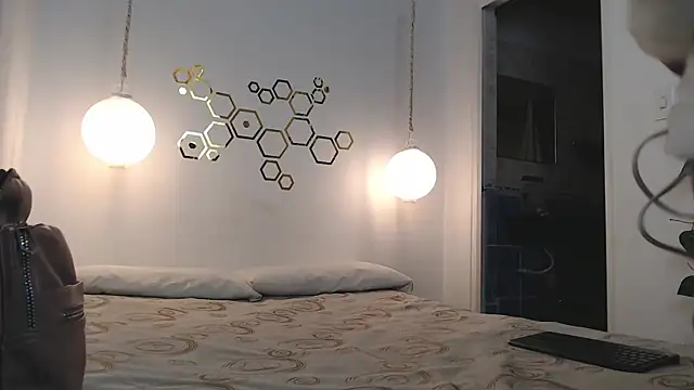 Snapshot of adriscute chatting on 03-18-25, 04:26 adriscute online show from 03-18-25, 04:26