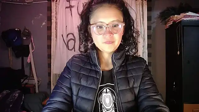 Hathorlove online show from 02-17-26, 04:09