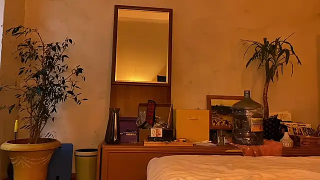 elfess online show from 09-21-25, 03:35