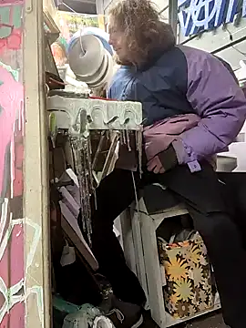 Snapshot of rexflexxx chatting on 01-08-25, 11:41 rexflexxx online show from 01-08-25, 11:41